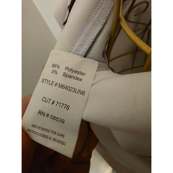 Speechless Black and White Floral Print Women's Dress Medium Sleeveless V-Neck - Picture 16 of 16